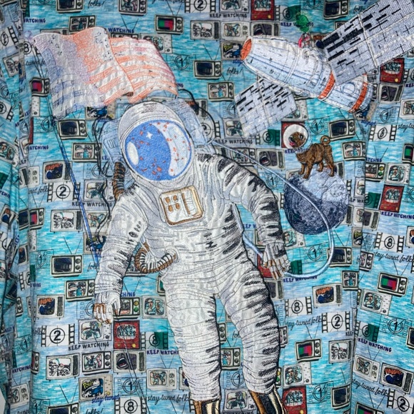 Sz 4X Men’s Robert Graham Stay Tuned TV Print Classic Fit Button-Down Shirt - Picture 4 of 12